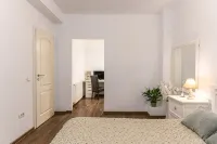 Brasov Hillside Suite Near City Center - Parking