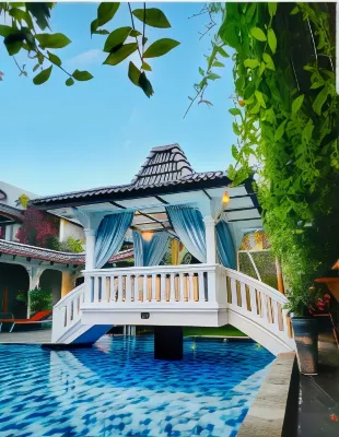 Raintree Boutique Villa & Gallery Hotels in Gondokusuman