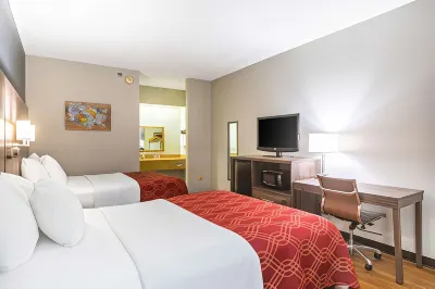 Royal Palms Inn فنادق في ستوكبريدج