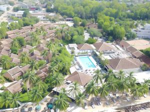 Le Saly Hôtel & l'Hôtel Club Les Filaos