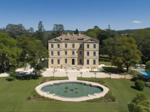 Chateau De Montcaud