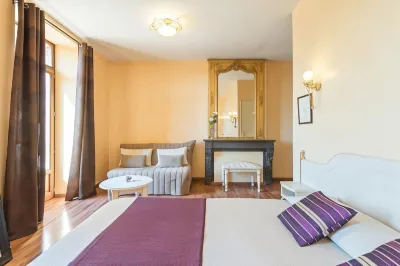 Logis Hôtel les 3B Hotels in Vidouze