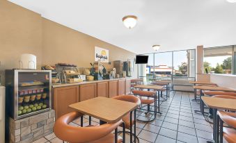 Days Inn by Wyndham West Rapid City