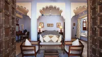 The Rawla Narlai - A Luxury Heritage Stay in Leopard Country Hôtels à : Ghanerao