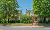 Carrier Houses Bed & Breakfast Hotels in Rutherfordton