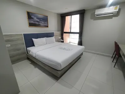 Sattahip 9 Boutique Hotel Hotels near Samae San Island