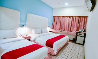 Lumut Suites