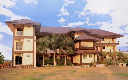 Bann Chompu Resort