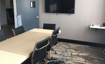 Best Western Plus New Barstow Inn  Suites