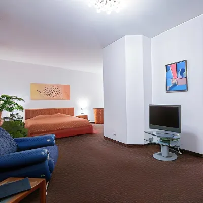 Shvejtsarskij Dom Hotel Hotel di Naberezhnyye Chelny