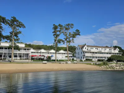 Edgewater Resort Hotels in Ephraim