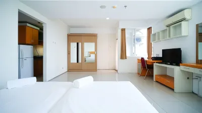 Strategic Studio Apartment at High Point Serviced Hotel a Wonocolo