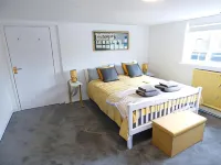 Windmill Cottage Hotels in Ely