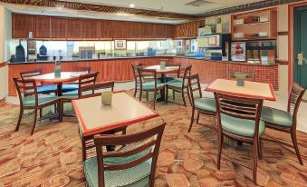 Country Inn & Suites by Radisson, Bentonville South - Rogers, AR