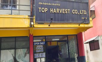 Top Harvest Rental