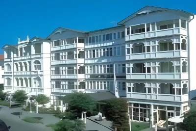 Hotel Vier Jahreszeiten Binz - Adults Only Hotels near Ostseebad Binz