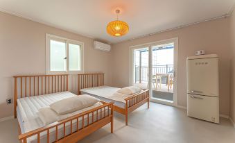 Yangyang Yoloha Dongho Beach Branch