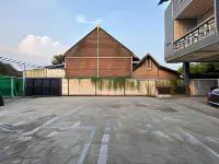 RedDoorz Syariah Near Exit Tol Nganjuk Các khách sạn ở Nganjuk Sub-District