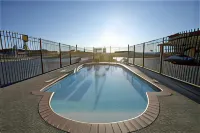 Travelodge by Wyndham New Braunfels - piscina