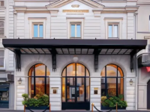 أوتل آند سبا نابوليون Hotels near قصر فونتينبلو