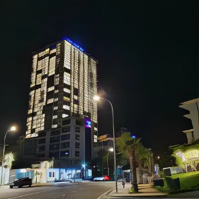 CSJ塔公寓頭頓, Bắp民宿 第八坊住宿飯店