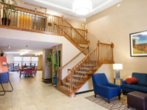 I-40東凱藝套房酒店 北小石城酒店