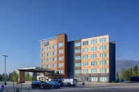 Fairfield Inn & Suites Revelstoke Hotels in 