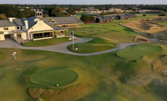 13th Beach Golf Lodges