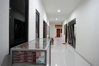 RedDoorz Near Living Plaza Purwokerto