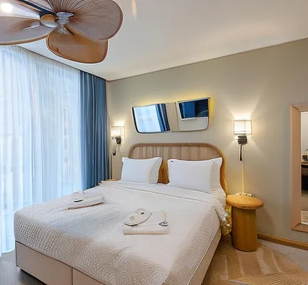 MiraMar Luxury Residences