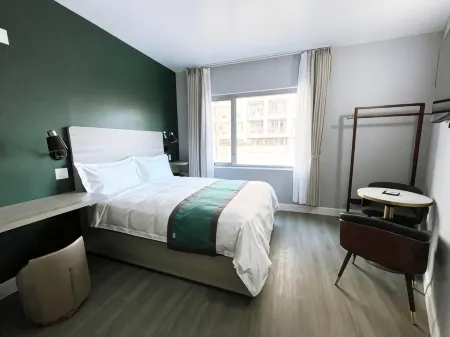 Starlight Hotel