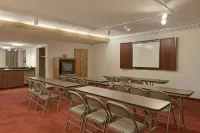 Days Inn by Wyndham Clinton / Laurens I-26