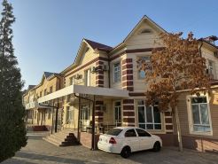 Ratmina Hotel