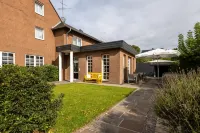 Hotel Fischerhaus Hotels in Meerbusch