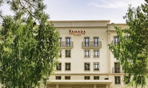 Ramada Hotel&Suites by Wyndham Novosibirsk Zhukovka Apart-Hotel