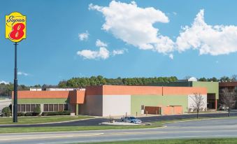 Super 8 by Wyndham Little Rock/Otter Creek