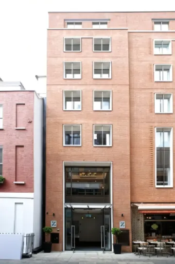 The Z Hotel Tottenham Court Road Hotels near Oxford St