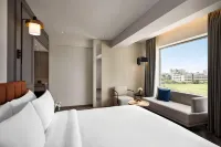 Ramada Encore by Wyndham Indore Nipania - Pools