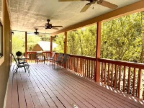 Fishing & Boating 3 Bed/2 Bath Cozy Cabin at Mark Twain Lake!