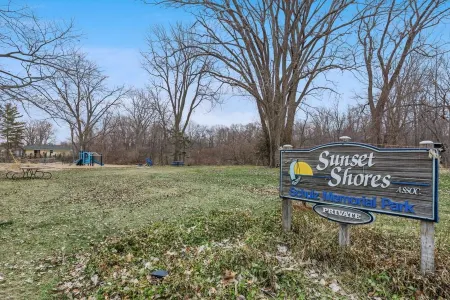 45 Mins to Notre Dame! Come Stay for a Home Game!