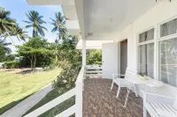 YAMA APARTMENTS - Private Beachfront