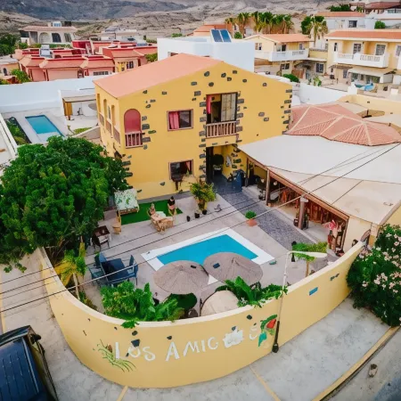 Los Amigos Nest Hostel