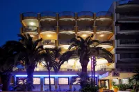 Hotel Canguro Hotels near La Vela