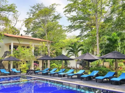 Flower Garden Eco Village Hotel dekat Fresco Nature Villa