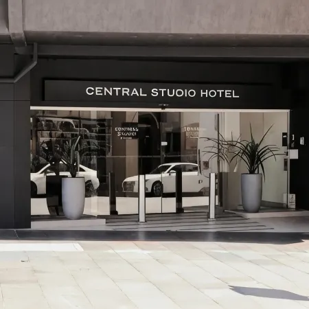 Central Studio Hotel Sydney Отели рядом с достопримечательностью «Чиппендейл»