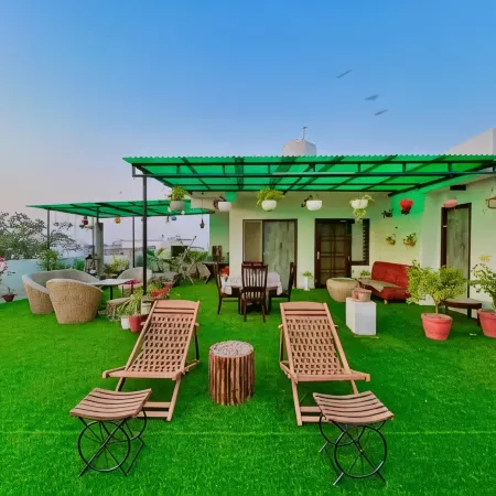 Alibaba’s Indiana Homestay