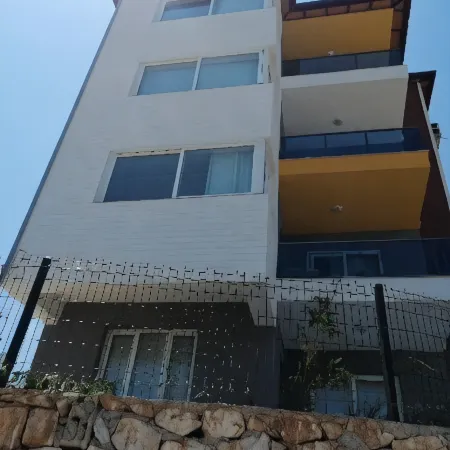 Deniz Apart