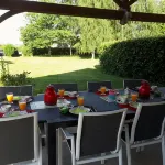 Gîte et Chambres d'hôtes le Chêne Billault Hotels in Lemere