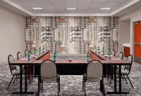 هيلتون جاردن إن ديترويت داون تاون