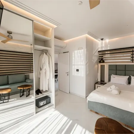 Beach Walk Luxury Suites
